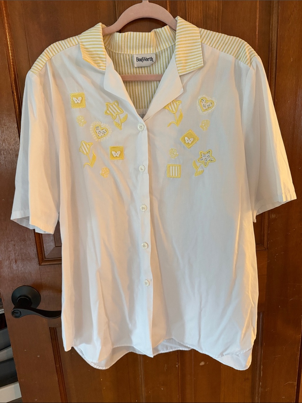 Vintage BayWorth White Button-Up Shirt with Yellow Embroidery